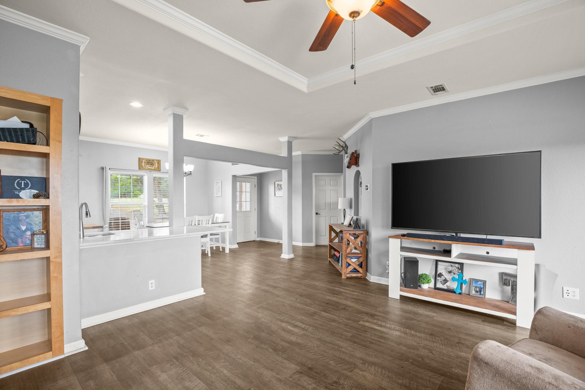 215 Vail River RD
