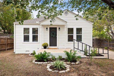 Photo of 3306 Dalton ST, Austin, TX 78745 (MLS # 1339293)