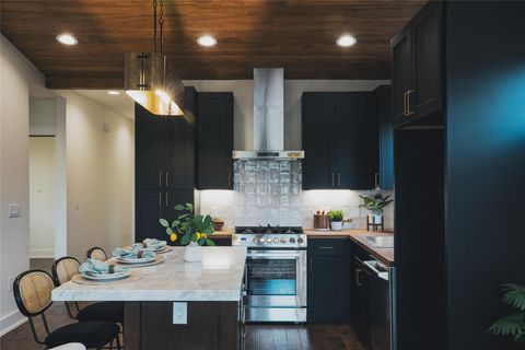 Tiny photo for 2515 Gonzales ST, Austin, TX 78702 (MLS # 7455767)