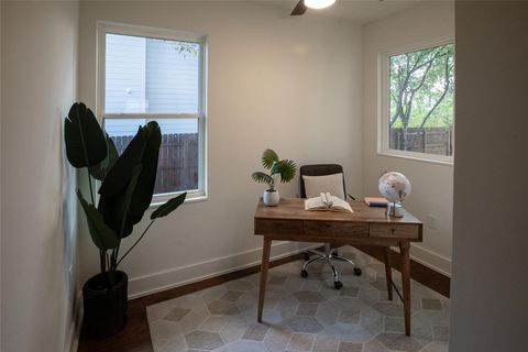 Tiny photo for 2515 Gonzales ST, Austin, TX 78702 (MLS # 7455767)