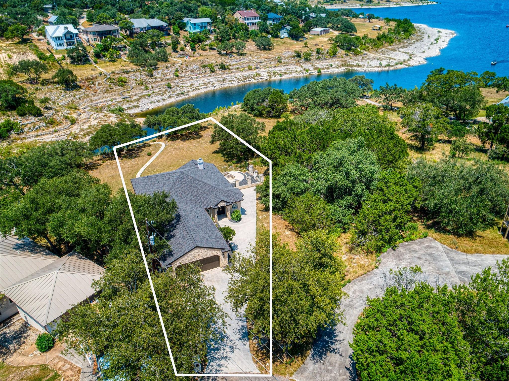 321 Village View DR