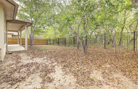 Tiny photo for 316 Buffalo Ridge DR, Manchaca, TX 78652 (MLS # 9407973)