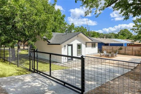 Tiny photo for 7109 Cherry Meadow DR, Austin, TX 78745 (MLS # 3413427)