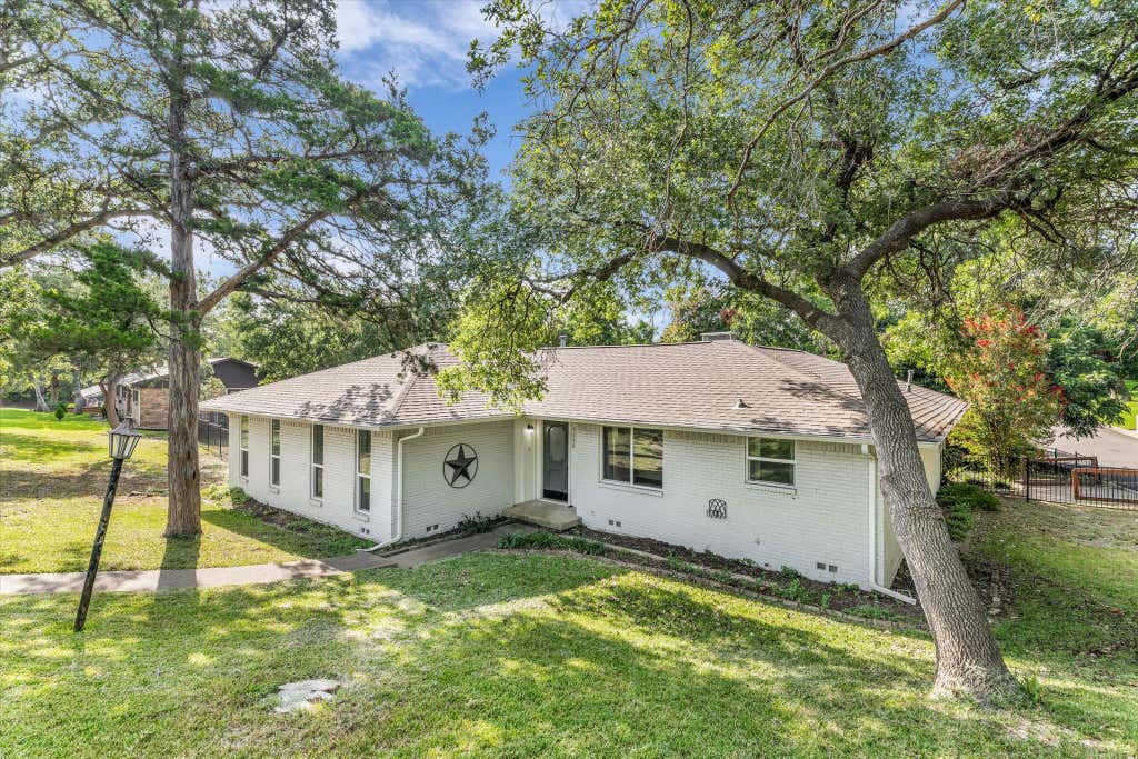 Photo of 9730 Timberview DR, Woodway, TX 76712 (MLS # 7780538)