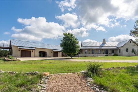424 Hidden Creek DR Dripping Springs TX 78620