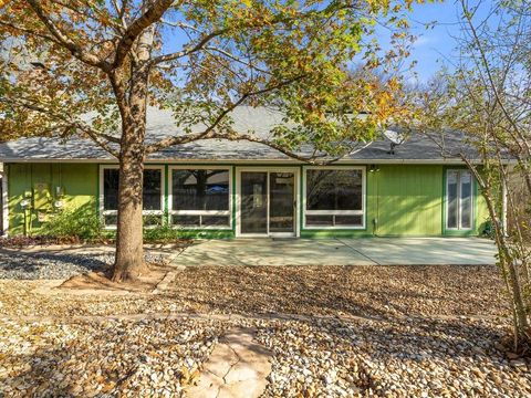 4711 Fieldstone DR Austin TX 78735