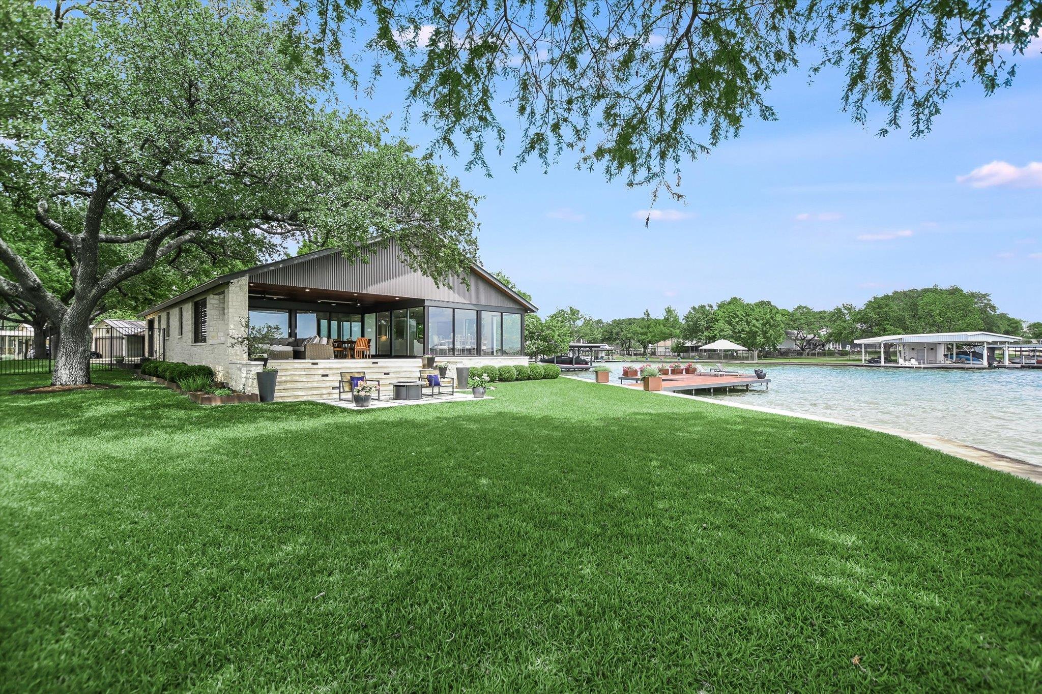 219 Lakeview