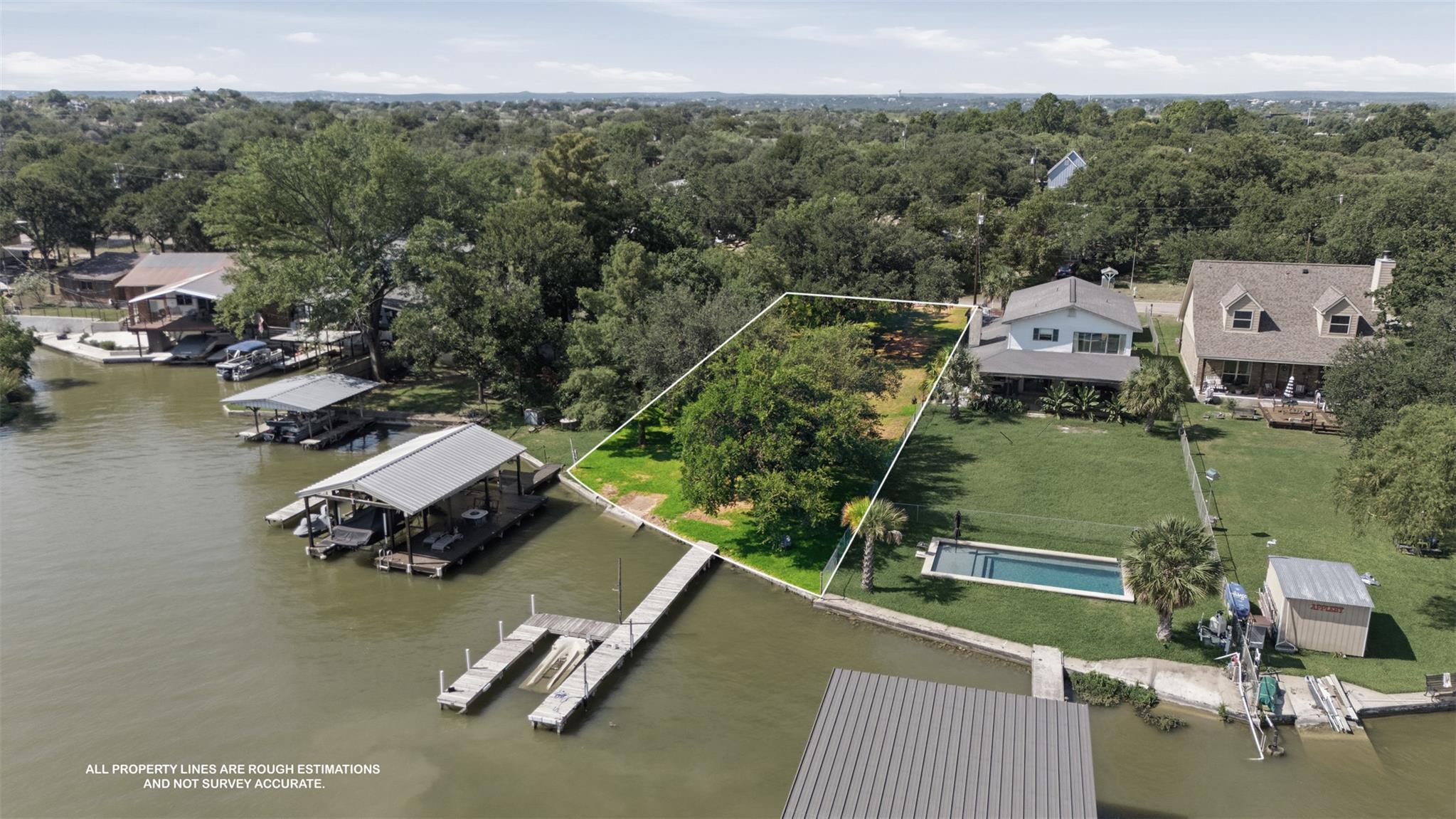 124 S Shorewood DR
