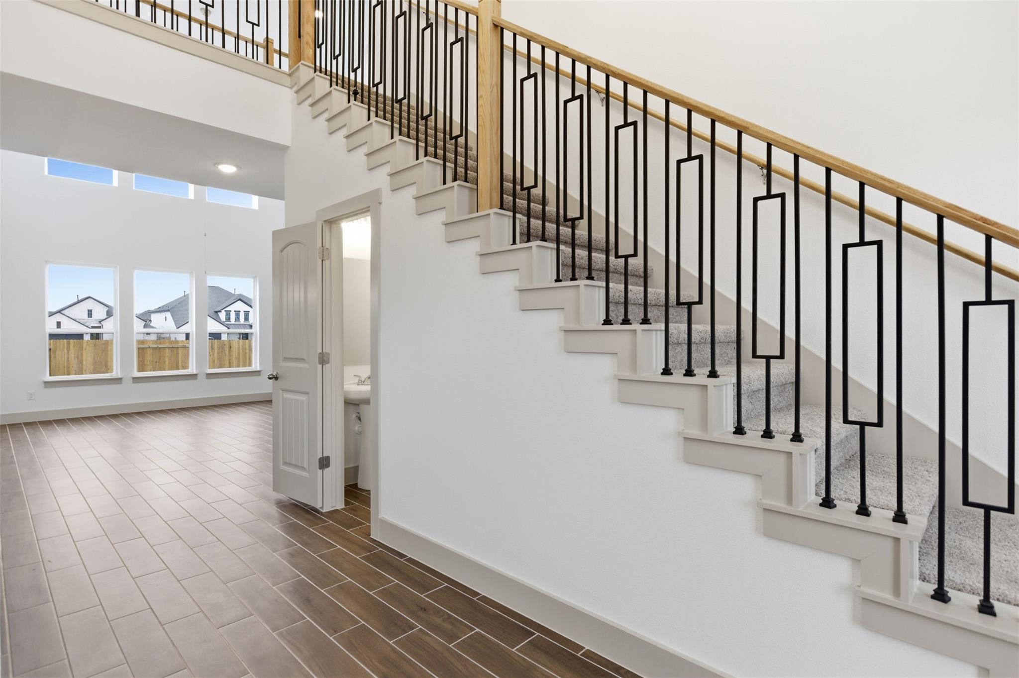 19120 Ariel Elena WAY