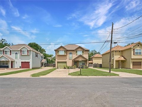 Photo of 6912 Meador Ave Ave, Austin, TX 78752 (MLS # 6212357)