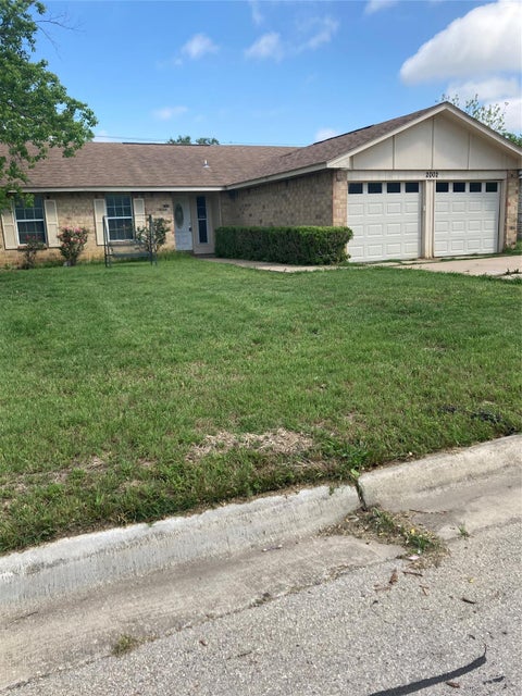 Photo of 2002 Ridgetop DR, Round Rock, TX 78664 (MLS # 2152769)