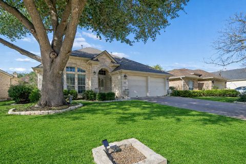 Photo of 10316 Shinnecock Hills DR, Austin, TX 78747 (MLS # 9227883)