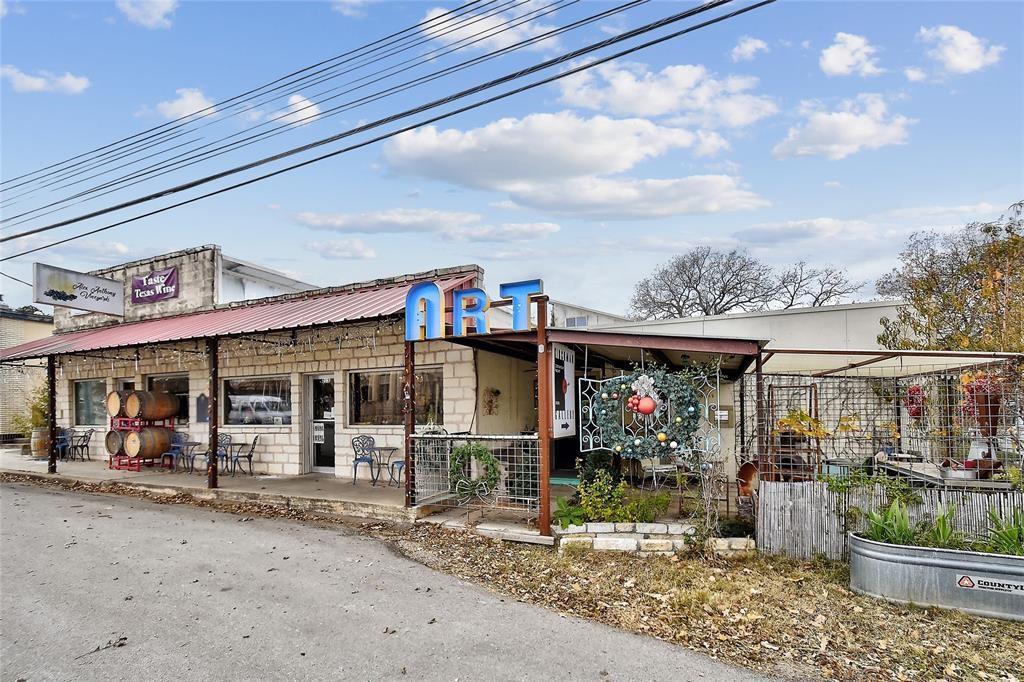 213 N Nugent Ave