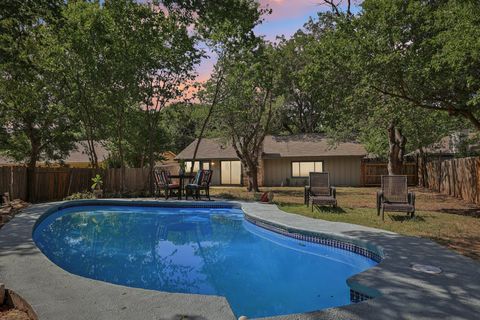 Photo of 602 Old Stone RD, Austin, TX 78745 (MLS # 6996704) Photo of 602 Old Stone RD, Austin, TX 78745 (MLS # 6996704)