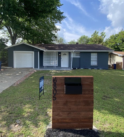 Photo of 6805 Dubuque LN, Austin, TX 78723 (MLS # 9346440)