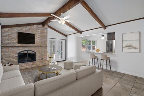 1912 Terry LN Georgetown TX 78628