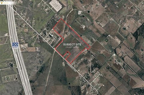 1517 Williamson DR Lockhart TX 78644
