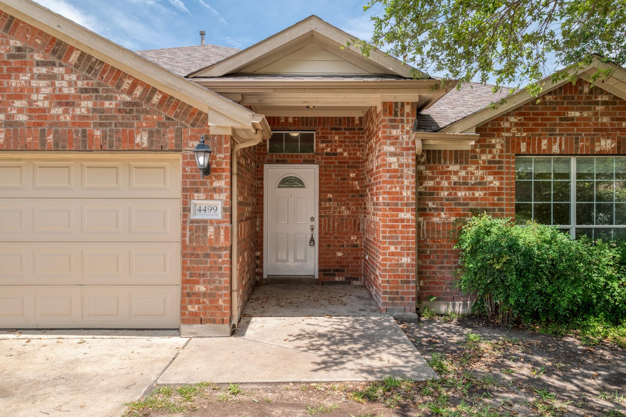 4499 Heritage Well LN