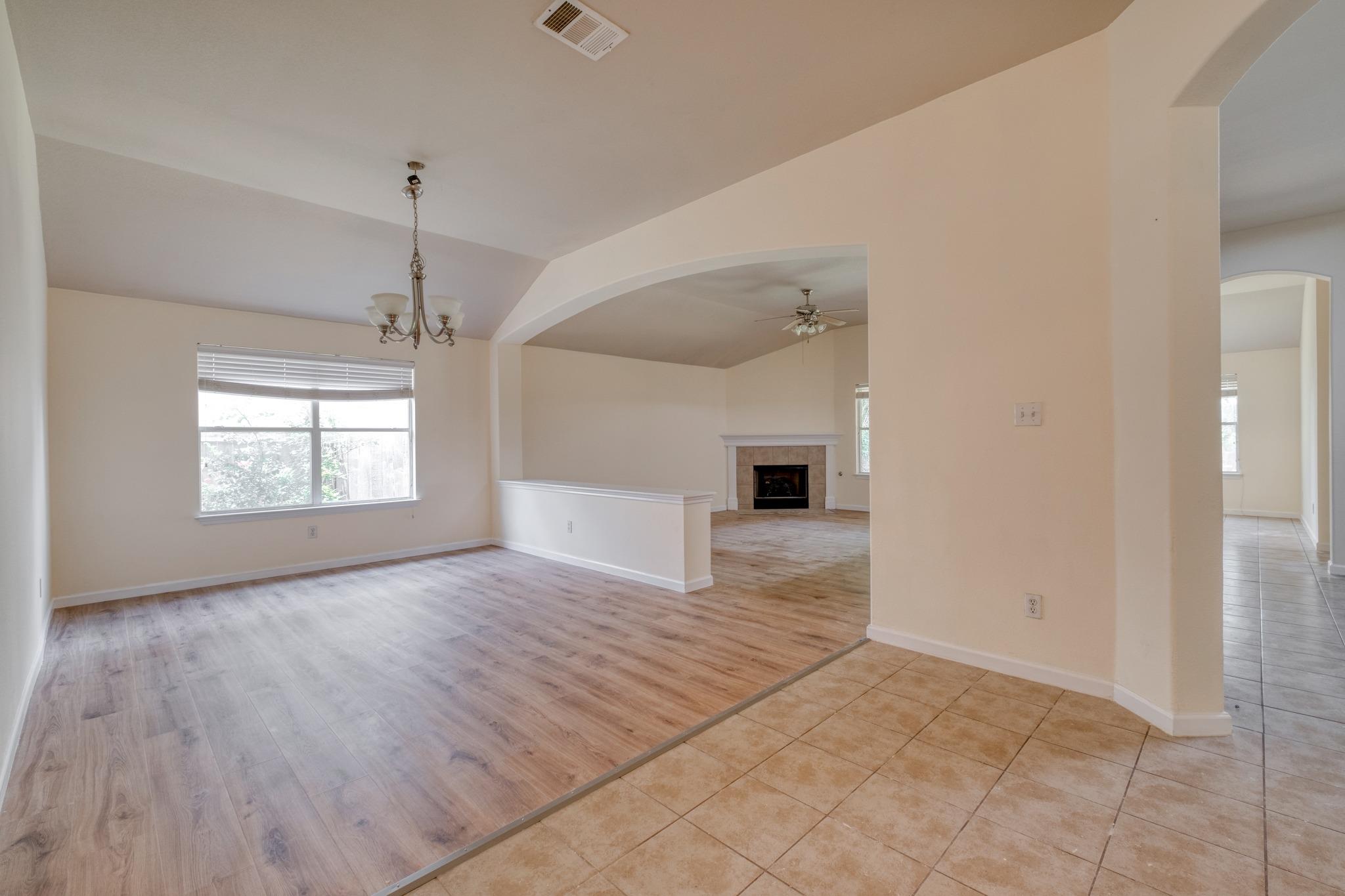 4499 Heritage Well LN