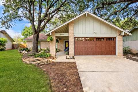 Photo of 5109 Fort Mason DR, Austin, TX 78745 (MLS # 2610521)