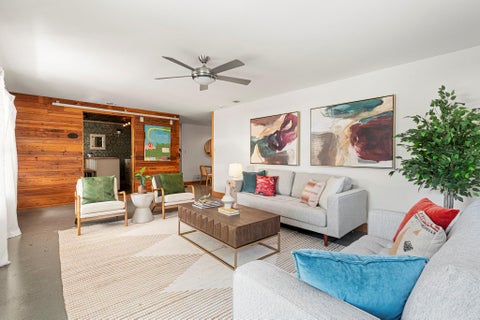 Photo of 2608 SHERWOOD LN, Austin, TX 78704 (MLS # 3049084)