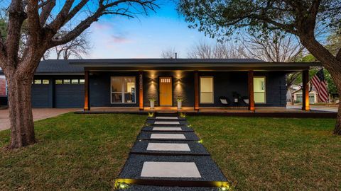 Photo of 3000 Mohawk RD, Austin, TX 78757 (MLS # 2440334)