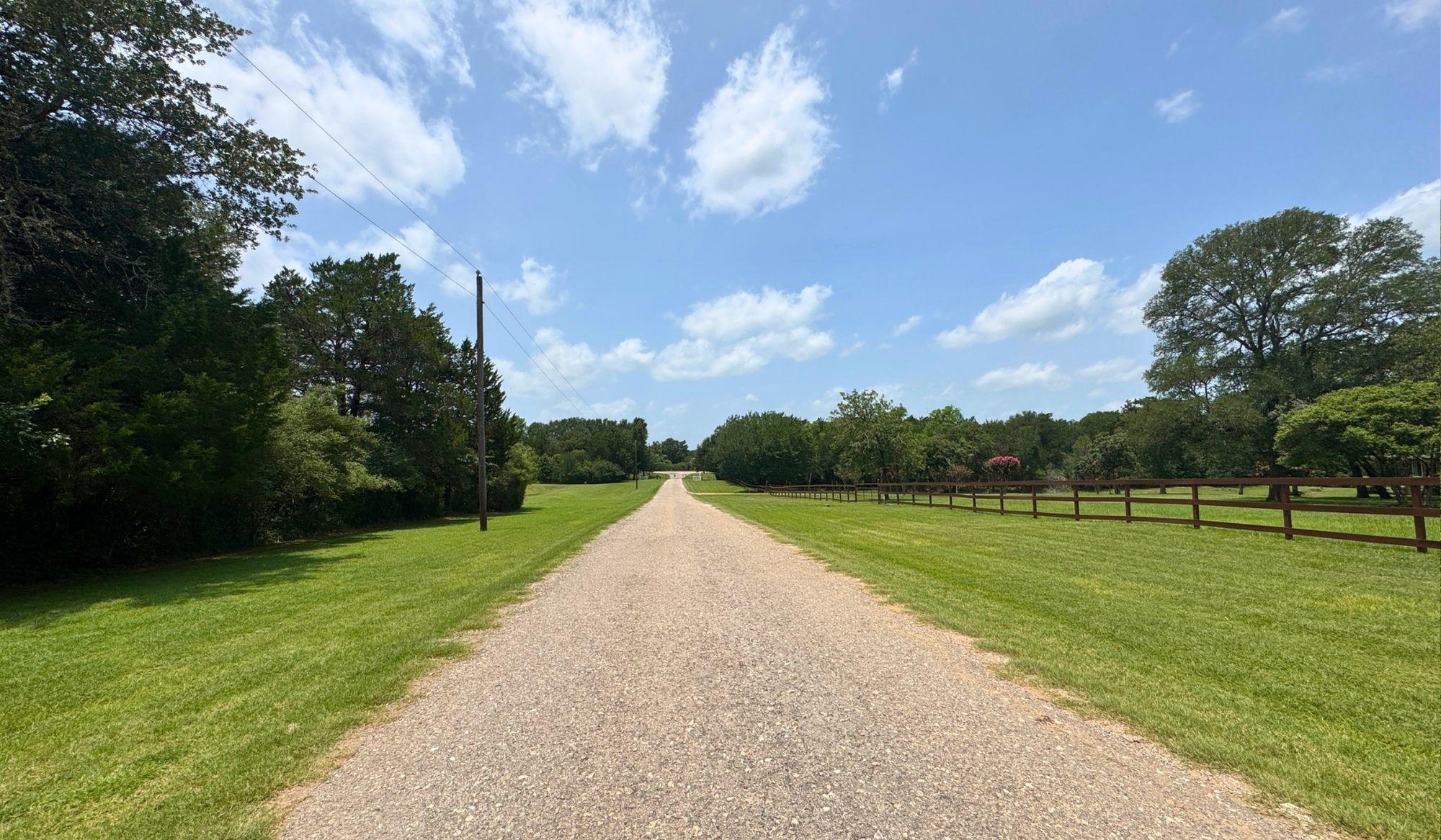 1016 Private Road 7040