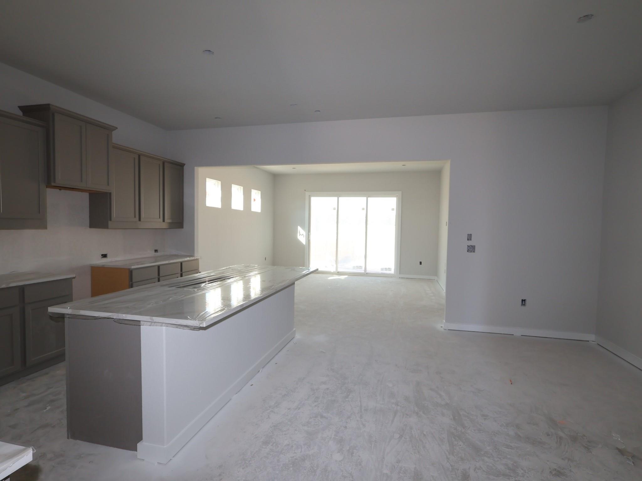 905 Beaverton DR