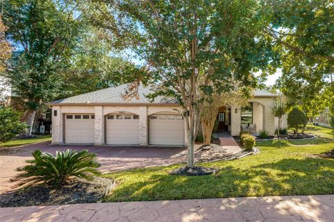 Photo of 2801 Barton Point DR, Austin, TX 78733 (MLS # 3321257)