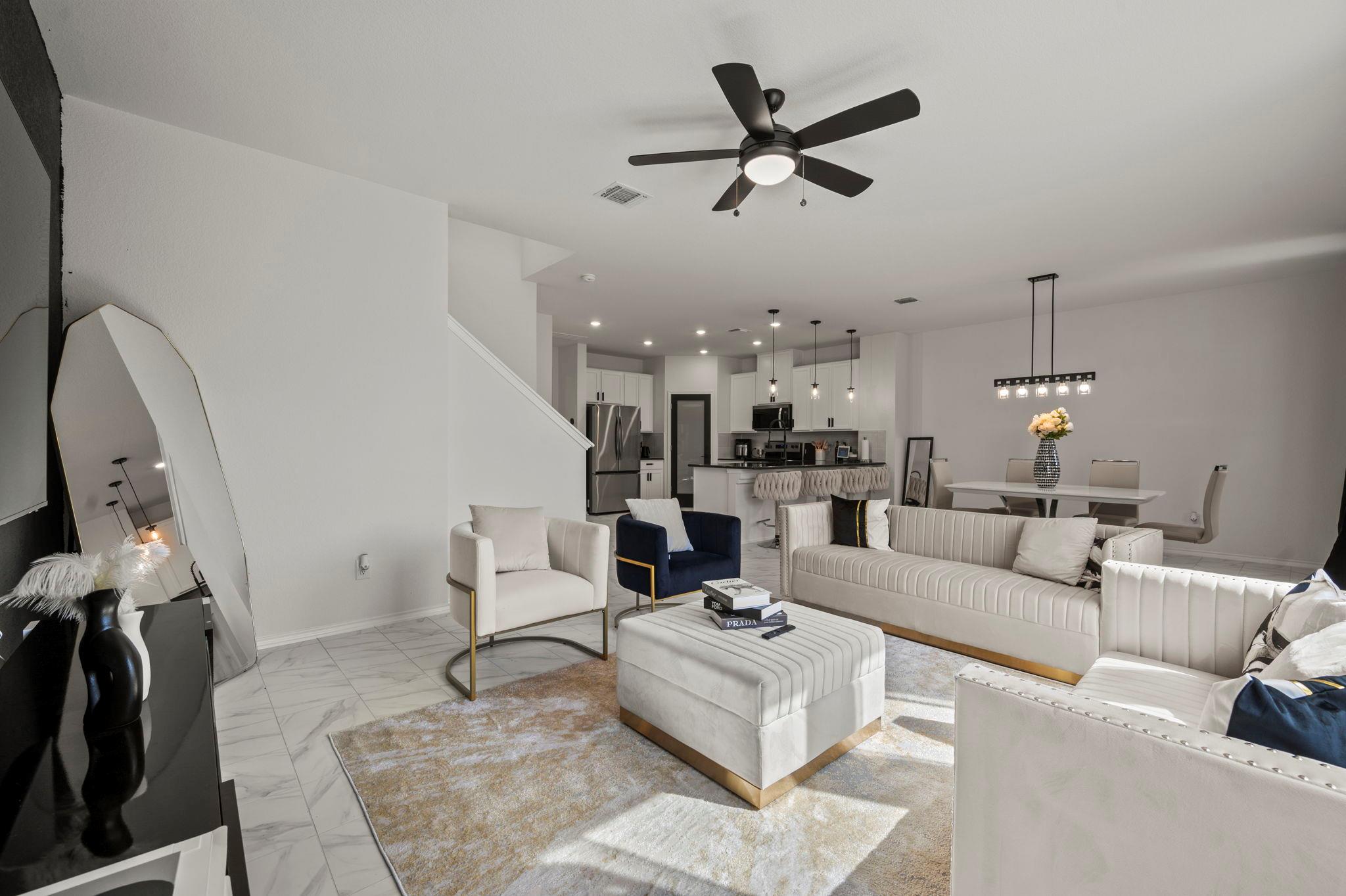 232 Robert Hightower DR