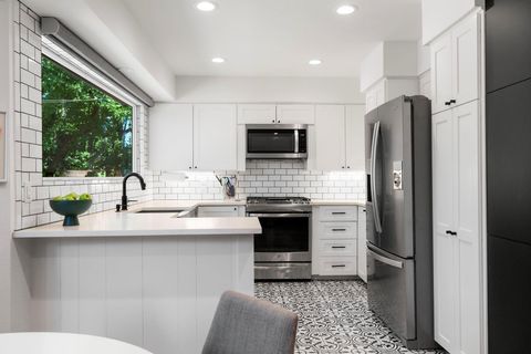 Tiny photo for 7404 Charlton DR, Austin, TX 78723 (MLS # 1184076)