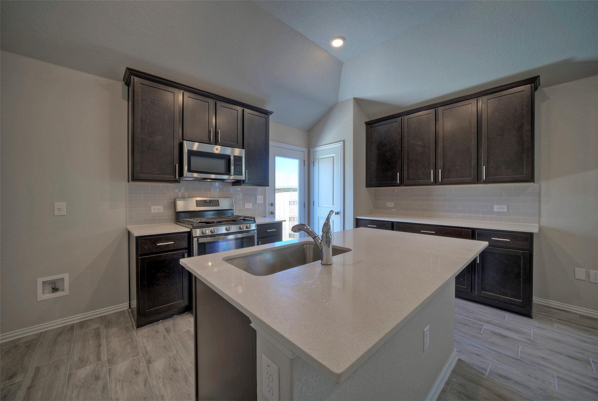 13608 Bullhorn Acacia PASS