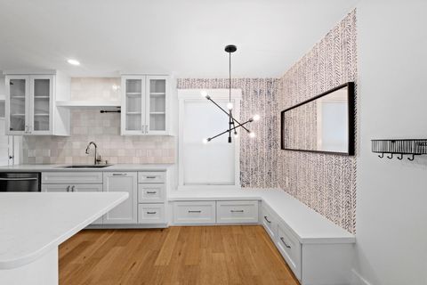 Tiny photo for 1701 Brentwood ST, Austin, TX 78757 (MLS # 1341953)