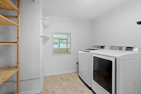 Tiny photo for 1701 Brentwood ST, Austin, TX 78757 (MLS # 1341953)
