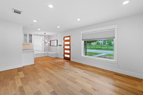 Tiny photo for 1701 Brentwood ST, Austin, TX 78757 (MLS # 1341953)