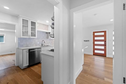 Tiny photo for 1701 Brentwood ST, Austin, TX 78757 (MLS # 1341953)