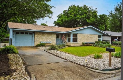 Tiny photo for 7503 Eastcrest DR, Austin, TX 78752 (MLS # 7465236)