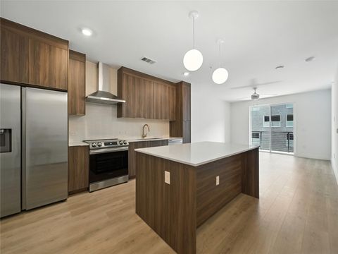 Photo of 1701 Simond Ave #302, Austin, TX 78723 (MLS # 8665038)