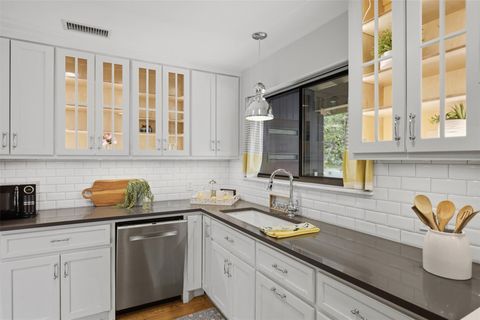 Tiny photo for 11901 North Oaks DR, Austin, TX 78753 (MLS # 4601572)