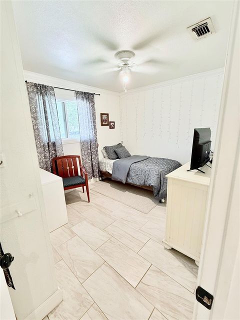 Tiny photo for 6027 Bluebell CIR, Austin, TX 78741 (MLS # 3941571)