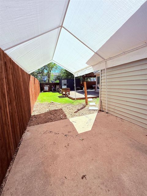 Tiny photo for 6027 Bluebell CIR, Austin, TX 78741 (MLS # 3941571)