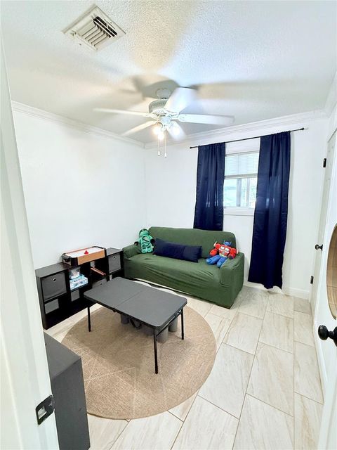 Tiny photo for 6027 Bluebell CIR, Austin, TX 78741 (MLS # 3941571)