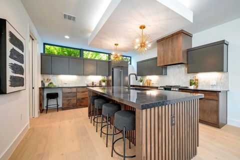 Tiny photo for 908 Chote Ave, Austin, TX 78702 (MLS # 2737067)