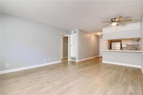 Photo of 2122 Hancock DR #105, Austin, TX 78756 (MLS # 8176464)