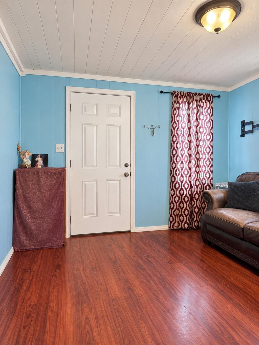 Photo of 1108 NE Water ST, Victoria, TX 77901 (MLS # 5639885)