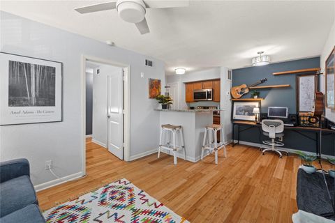 Photo of 3204 Menchaca RD #305, Austin, TX 78704 (MLS # 1271773)