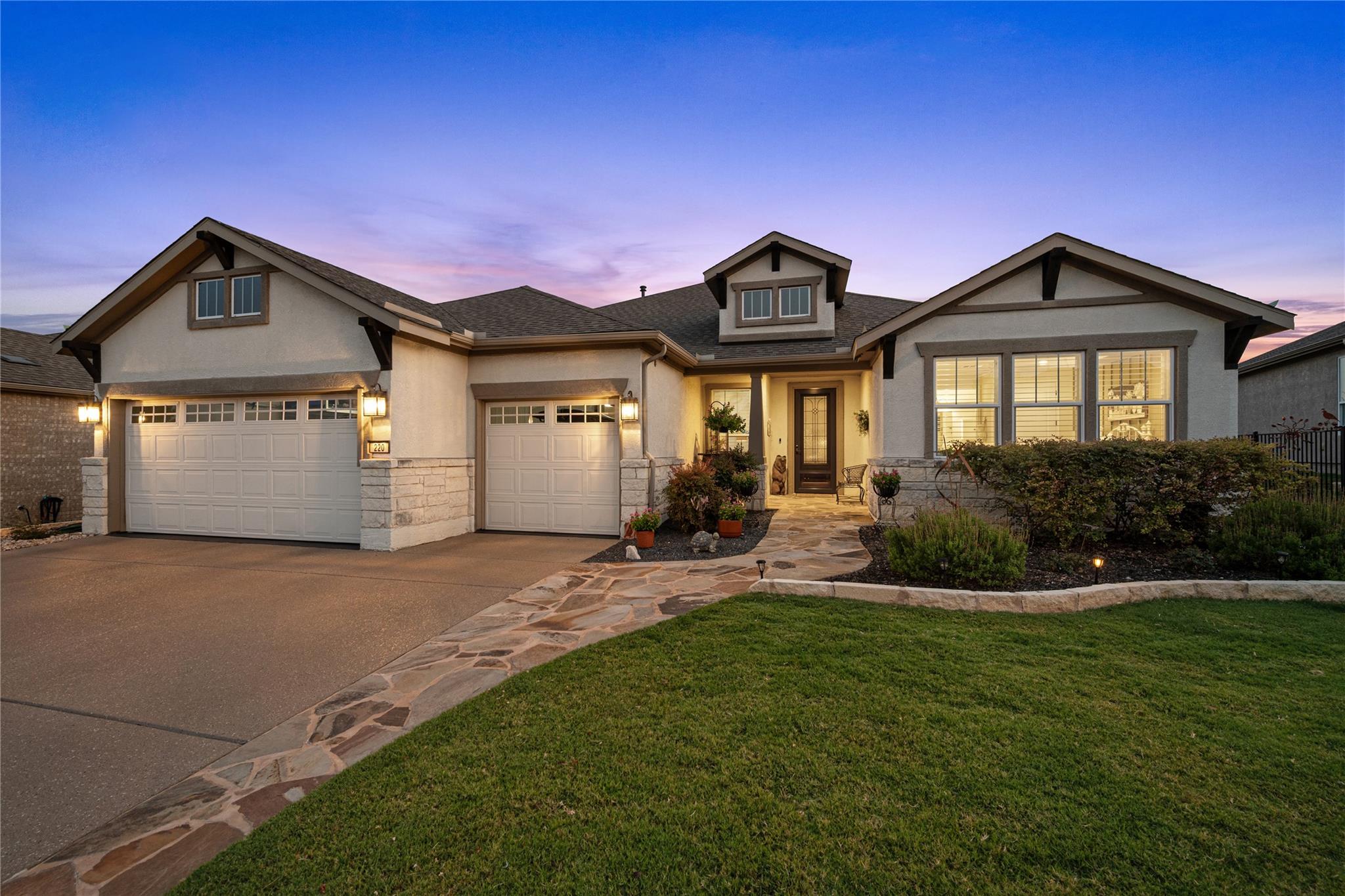 220 Fairway Ridge RD