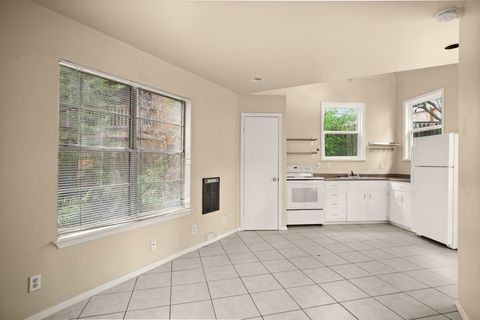 Photo of 3302 Hemlock Ave #B, Austin, TX 78722 (MLS # 1339399)
