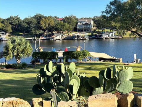 131 Primera CT Kingsland TX 78611