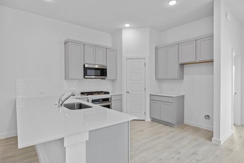 Tiny photo for 8011 Shining Flor RUN, Lago Vista, TX 78645 (MLS # 8073549)